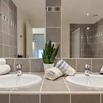 La Bastide, En Duplex Idealement Situee A Quelques Metres De La הייר